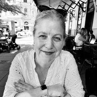 Liesel Walsh, E-commerce Executive